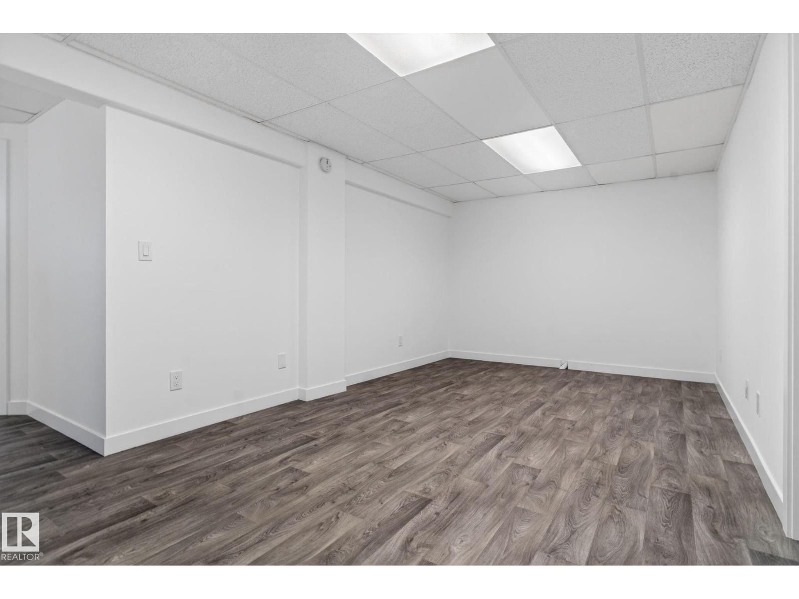15913 78 ST NW, Edmonton