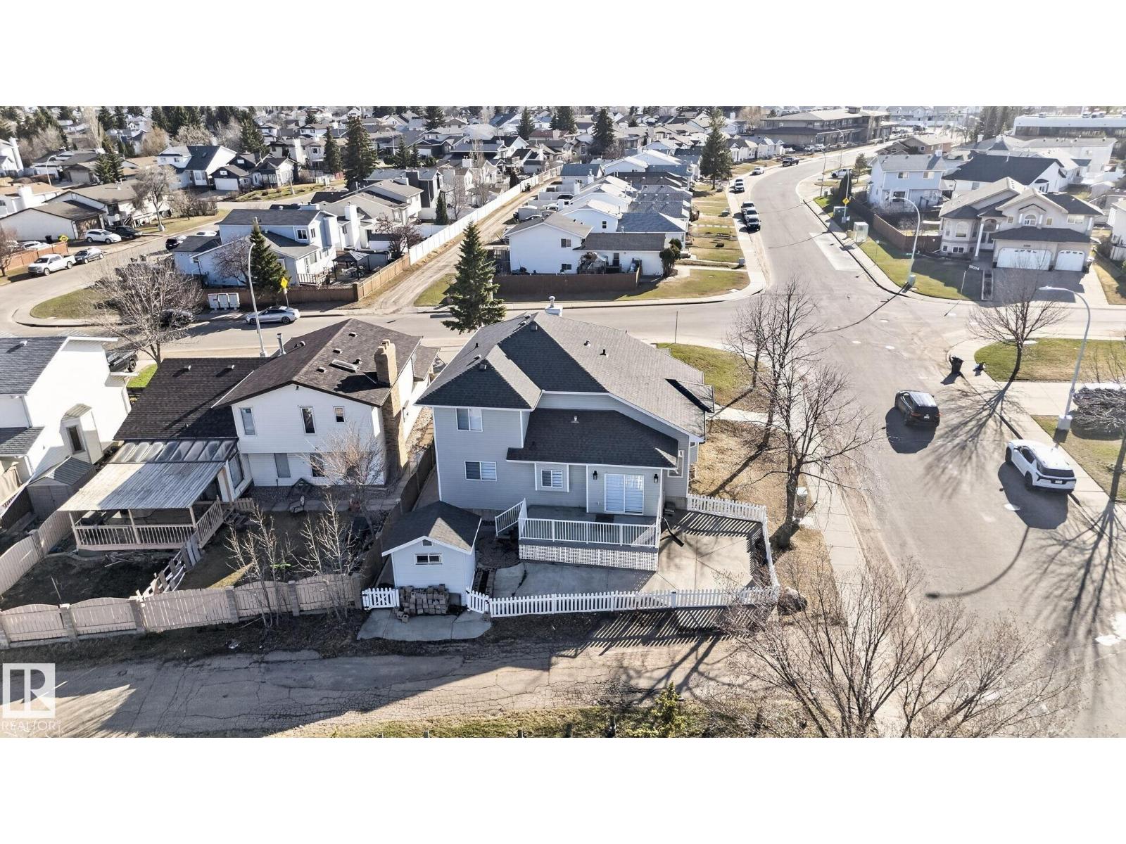 15913 78 ST NW, Edmonton