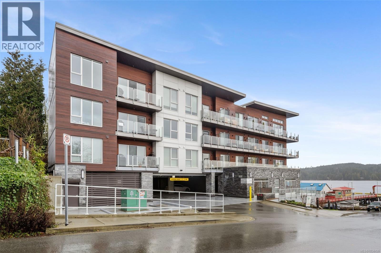 101 1820 Maple Ave S, Sooke