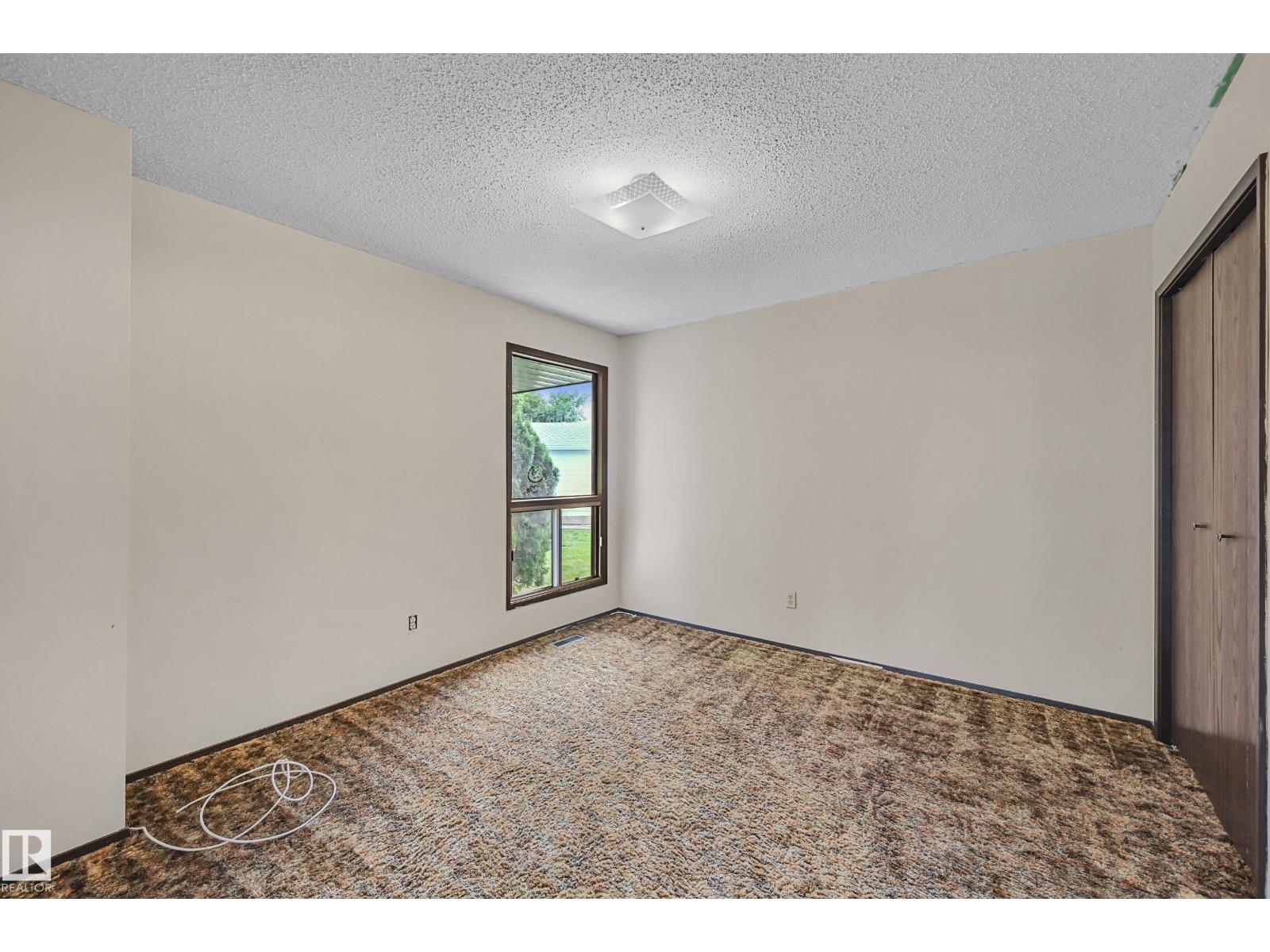 12254 143 AV NW, Edmonton