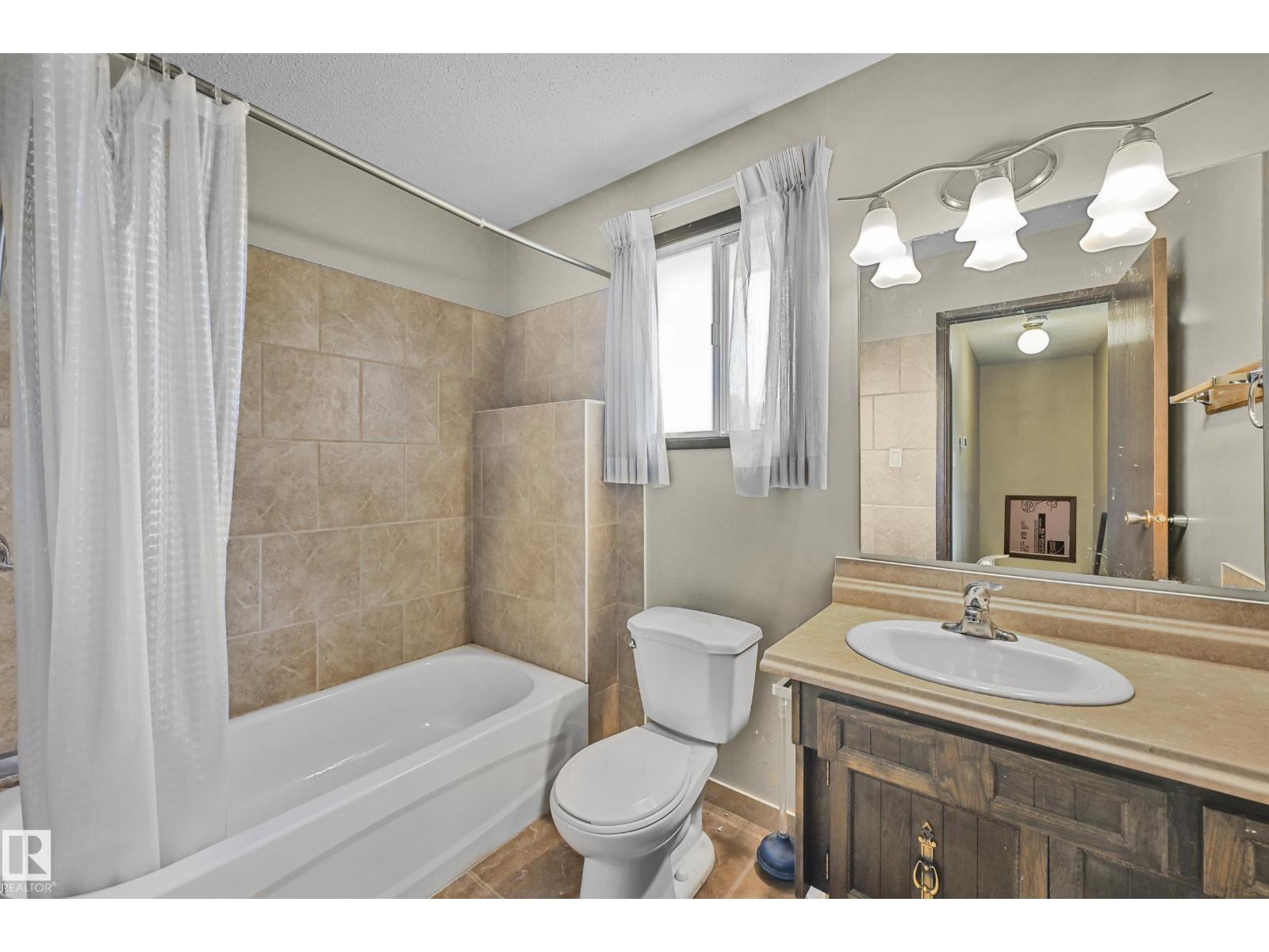 12254 143 AV NW, Edmonton