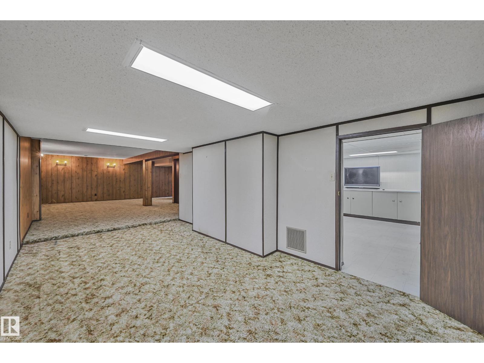 12254 143 AV NW, Edmonton