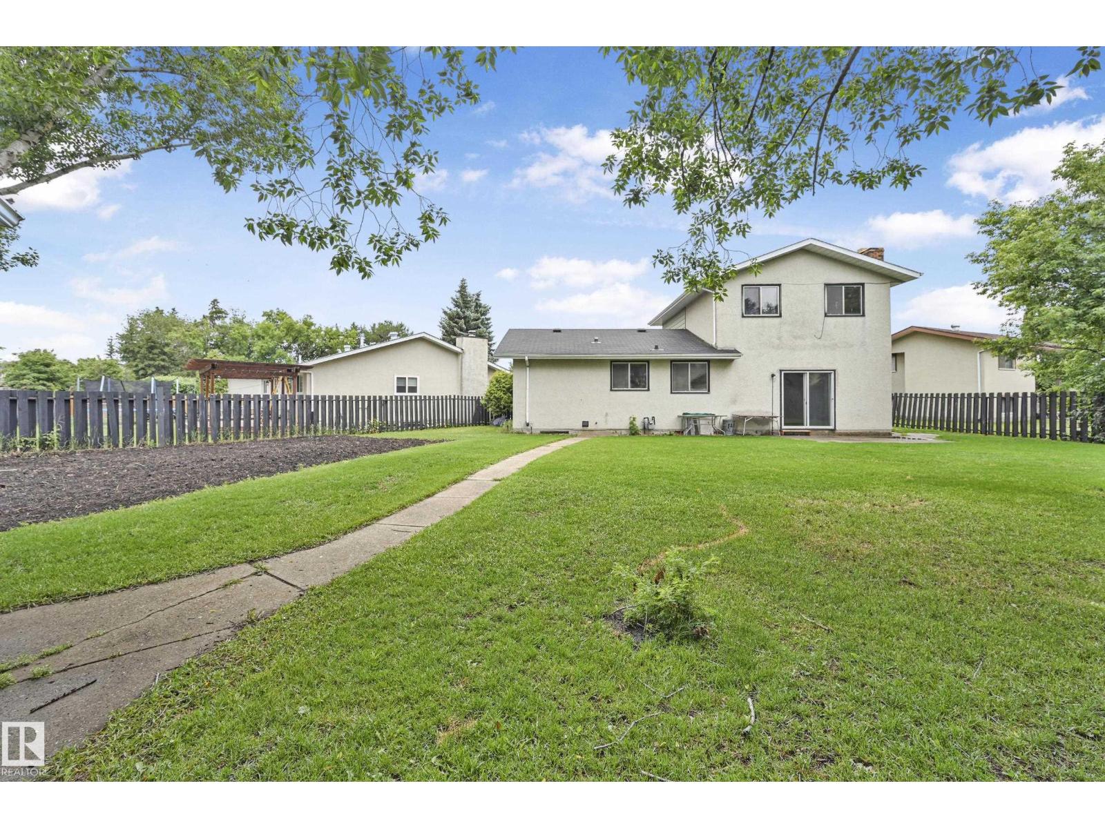 12254 143 AV NW, Edmonton
