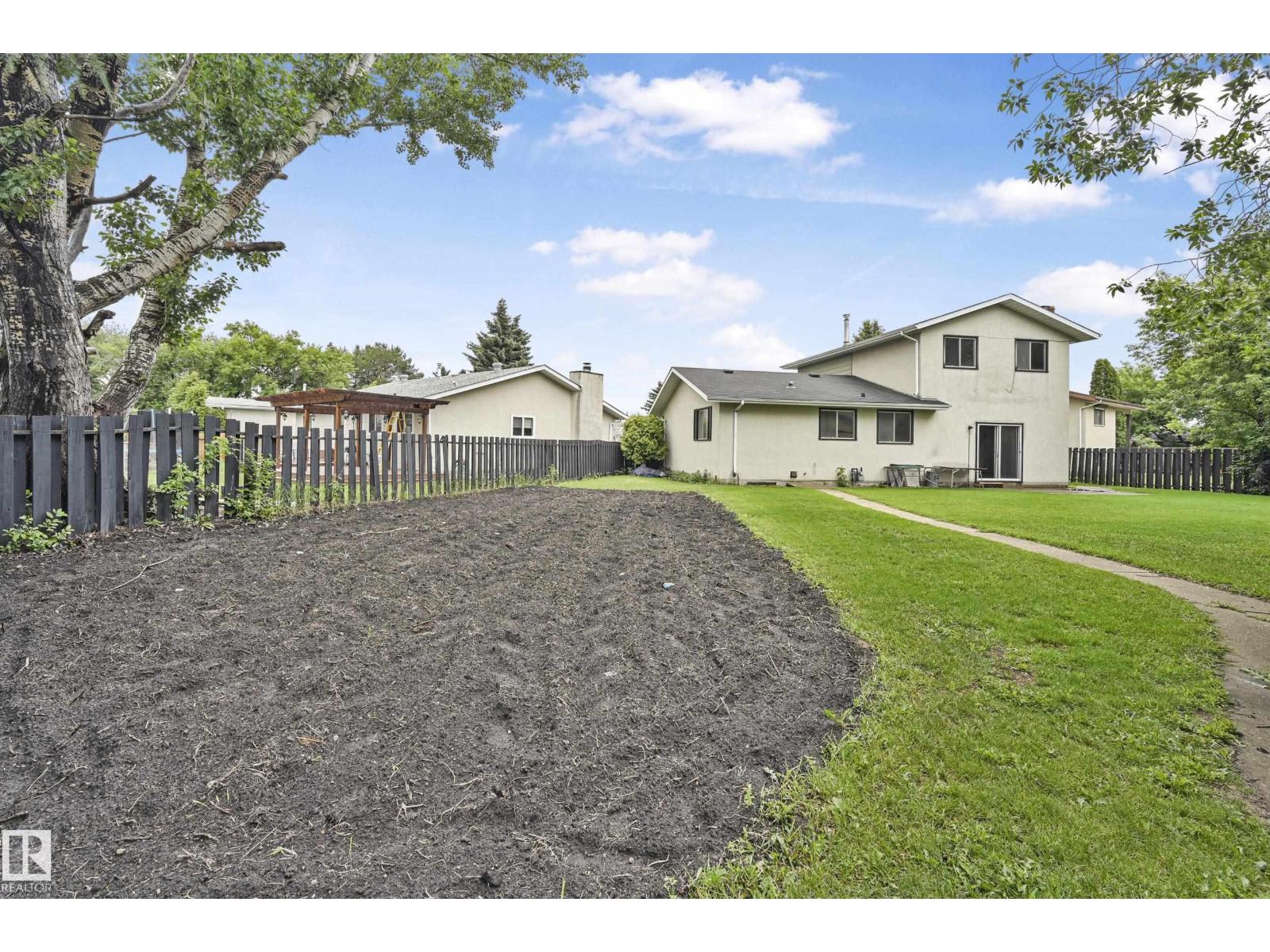12254 143 AV NW, Edmonton