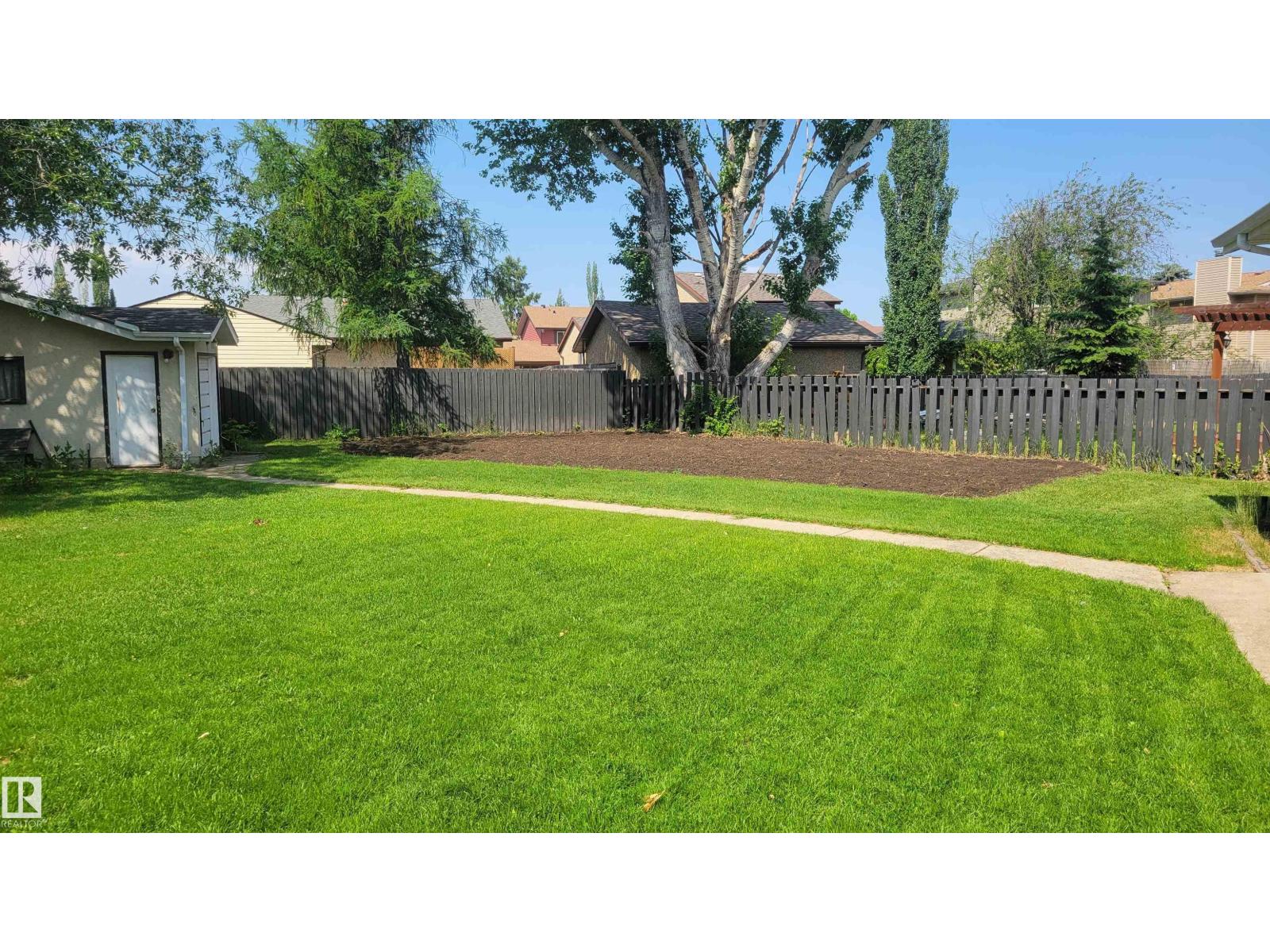 12254 143 AV NW, Edmonton