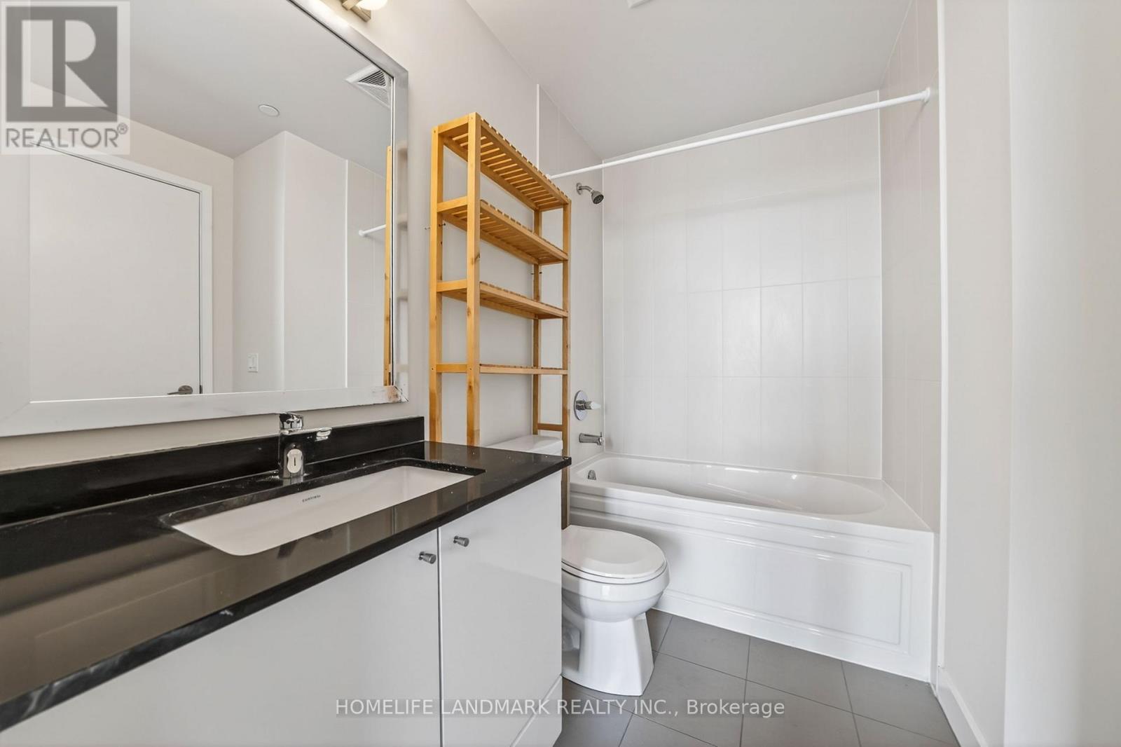3006 - 3975 GRAND PARK AVENUE — photo 12