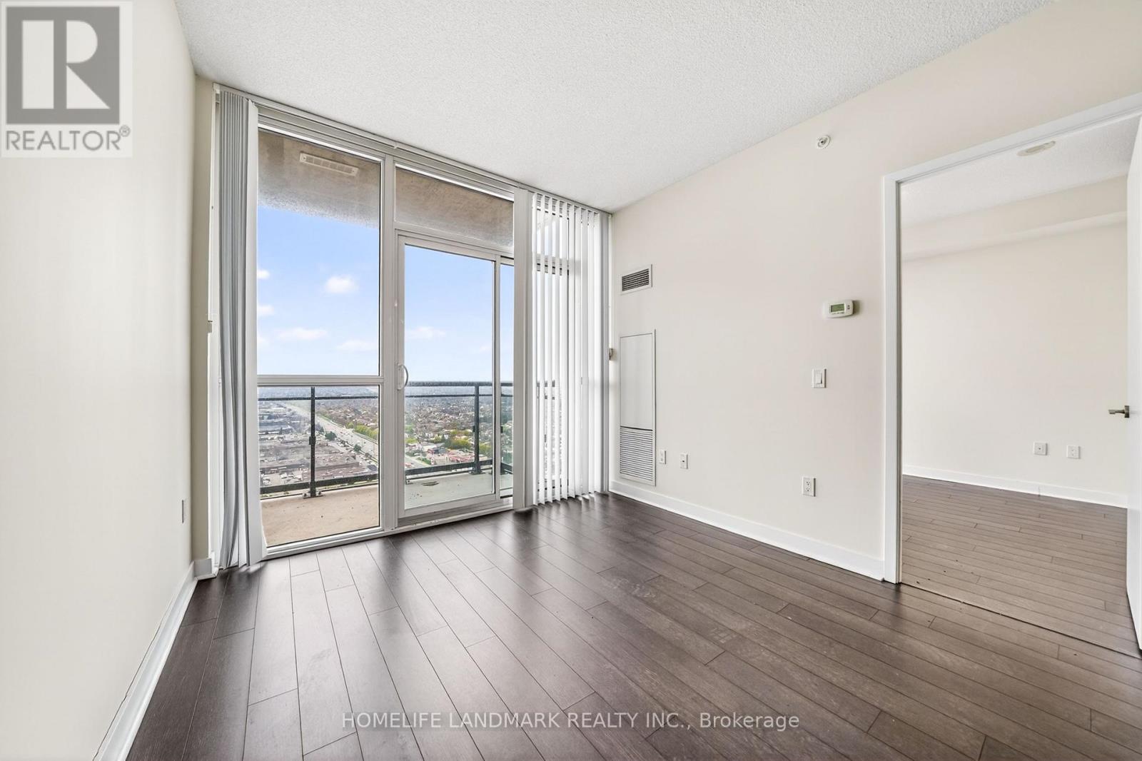 3006 - 3975 GRAND PARK AVENUE — photo 9