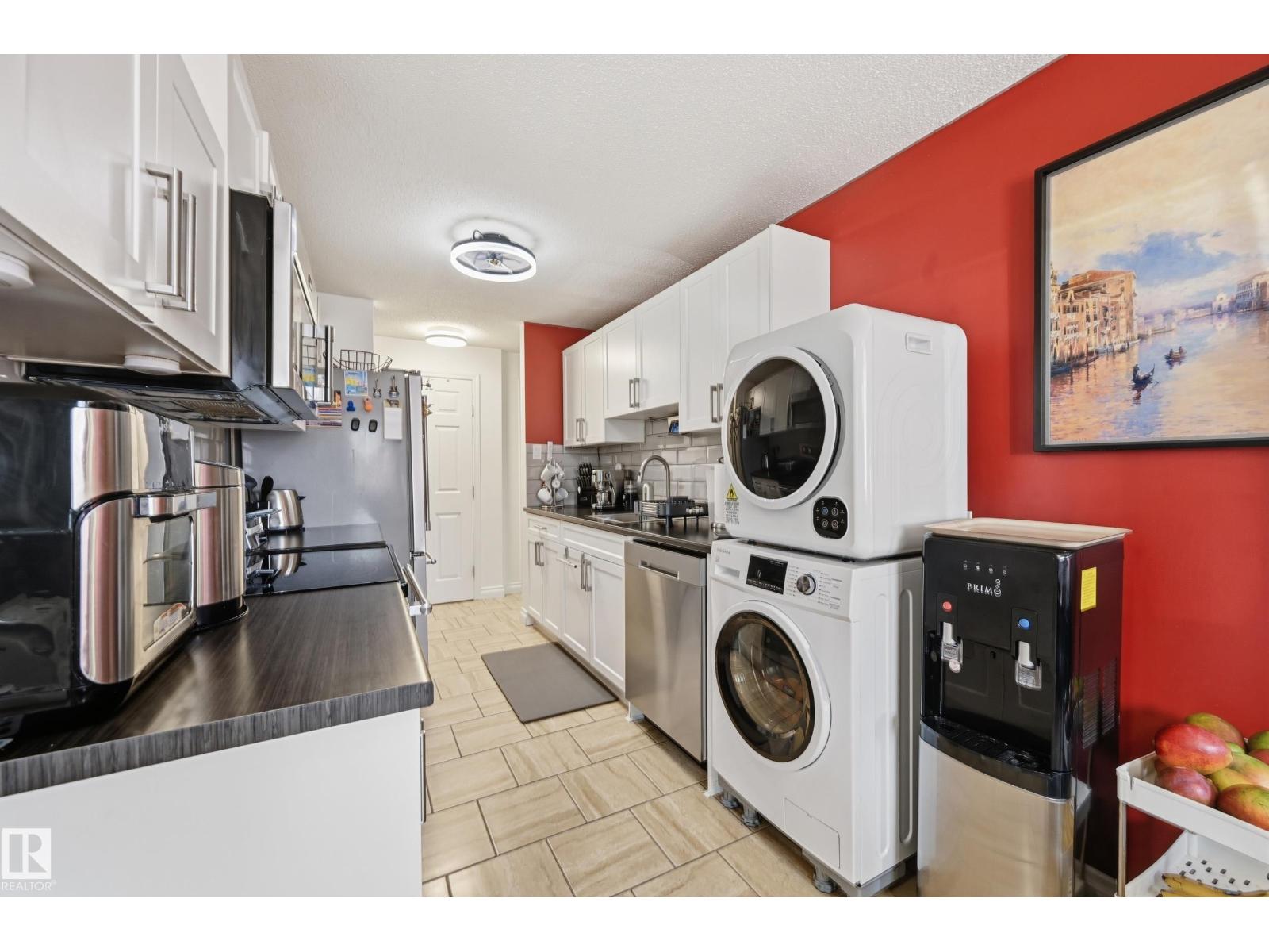 #105 7204 81 AV NW, Edmonton