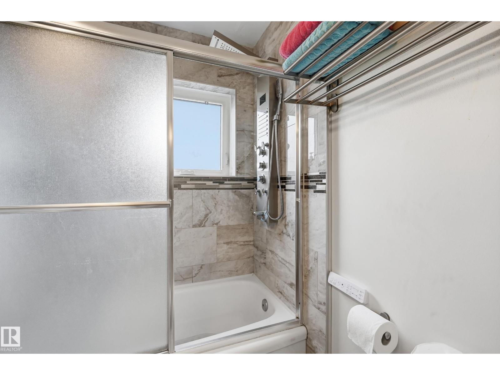 #105 7204 81 AV NW, Edmonton