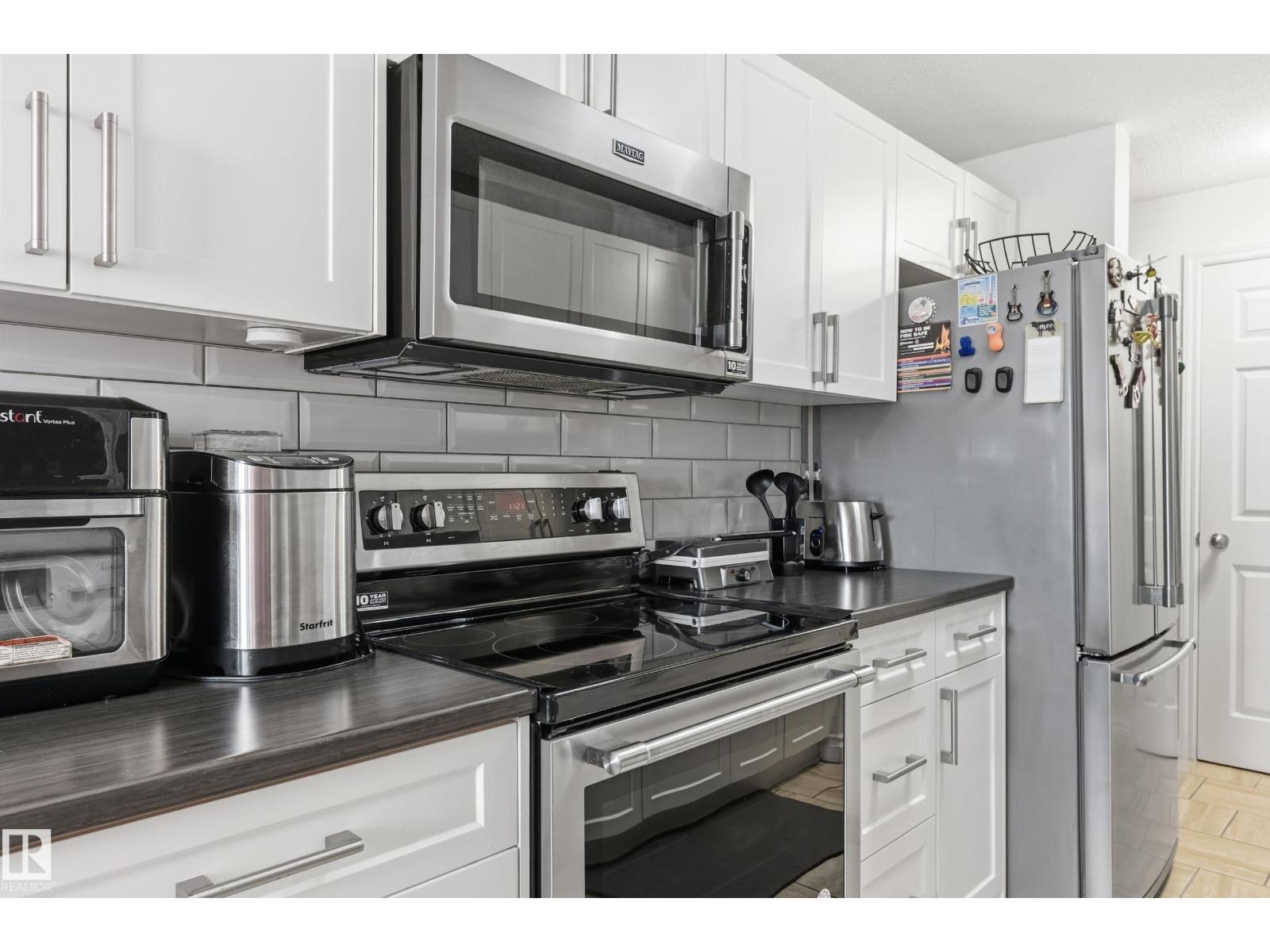#105 7204 81 AV NW, Edmonton