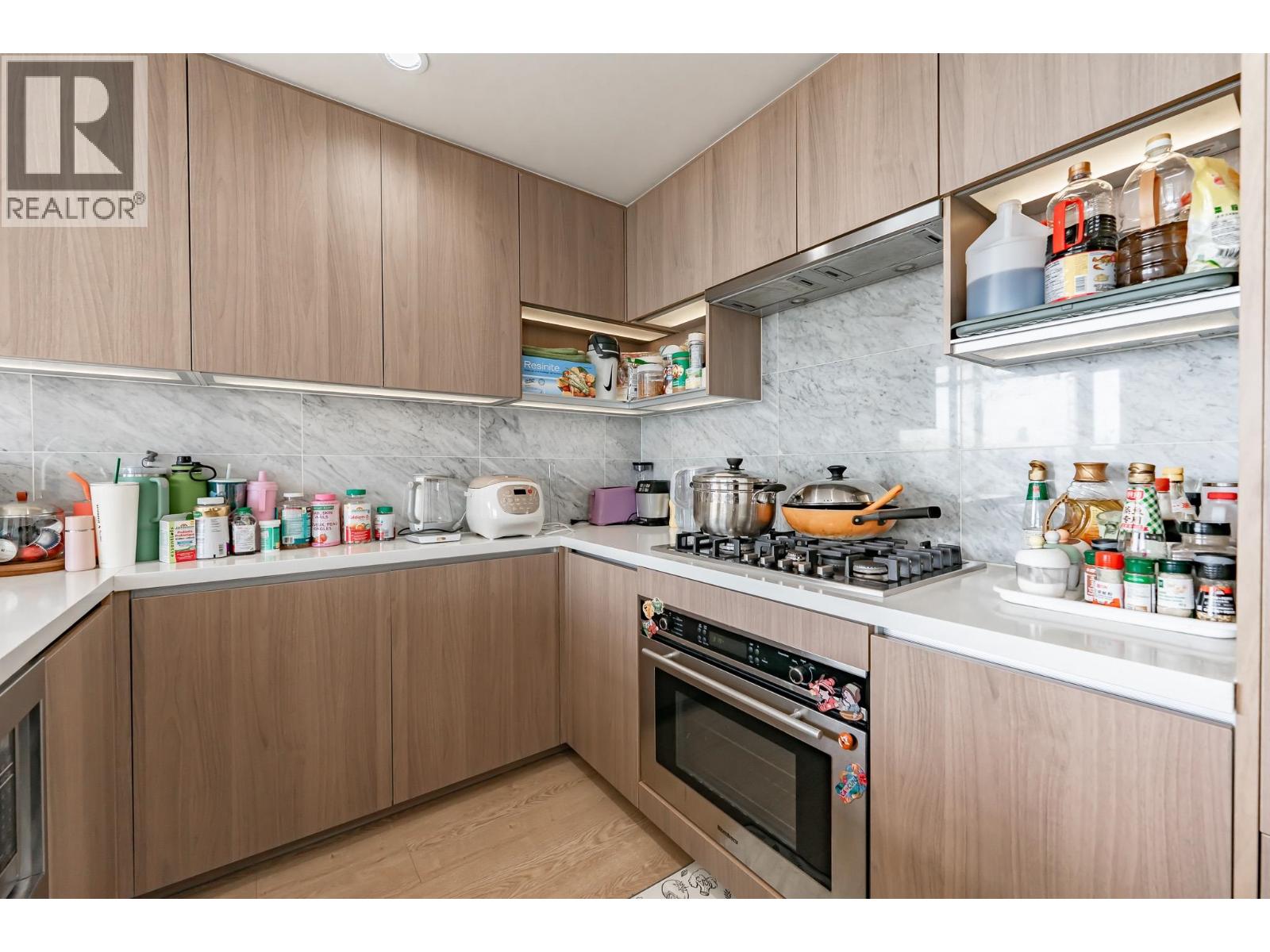 2 Bed, 2 Bath House for Sale in Burnaby – 1901 6538 NELSON AVENUE, Burnaby - Image 11