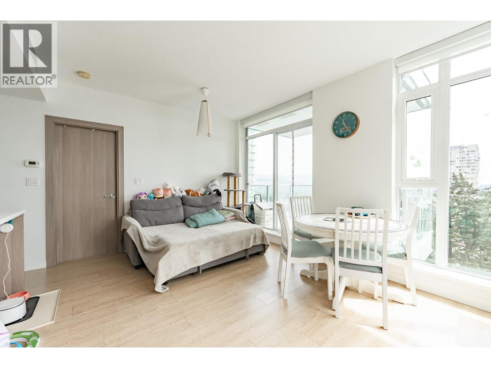 2 Bed, 2 Bath House for Sale in Burnaby – 1901 6538 NELSON AVENUE, Burnaby - Image 8