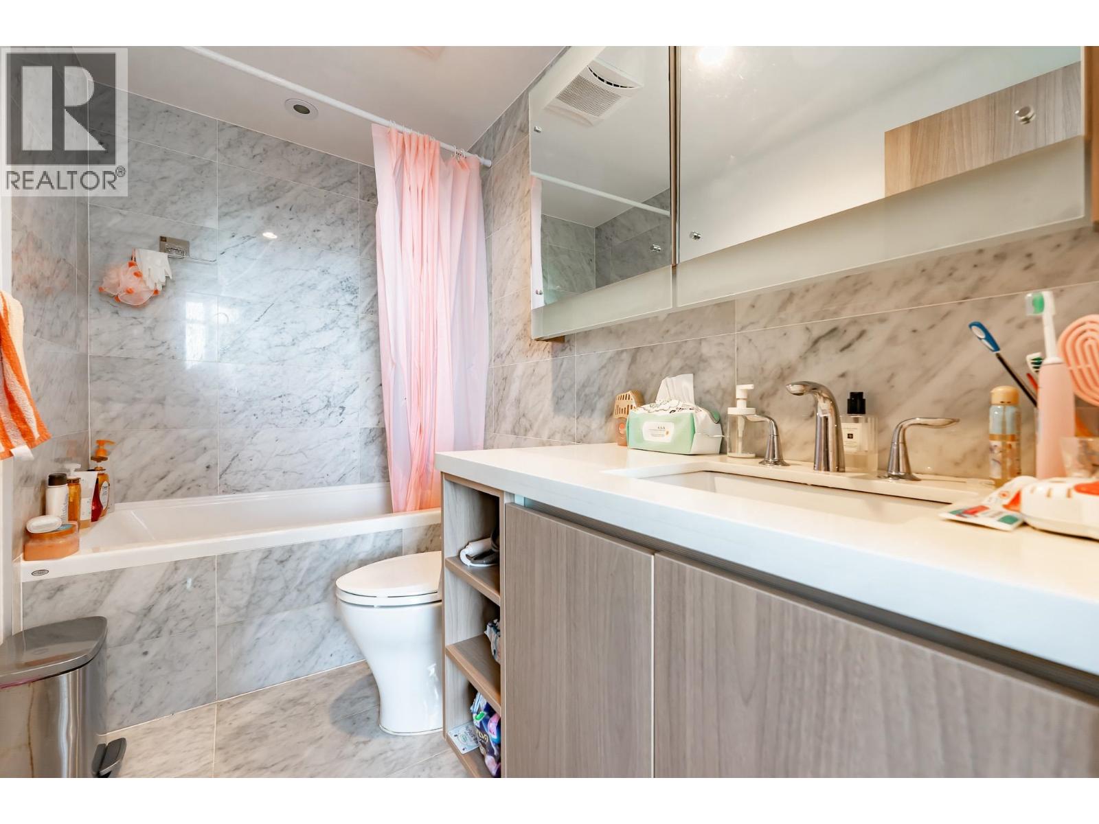 2 Bed, 2 Bath House for Sale in Burnaby – 1901 6538 NELSON AVENUE, Burnaby - Image 20