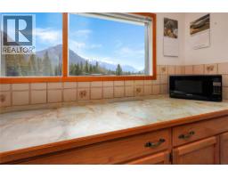 3526 Island Pond Road, Skookumchuck, BC V0B2E0 Photo 14