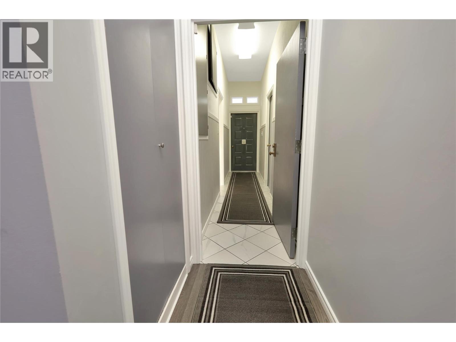 3526 Island Pond Road - 28