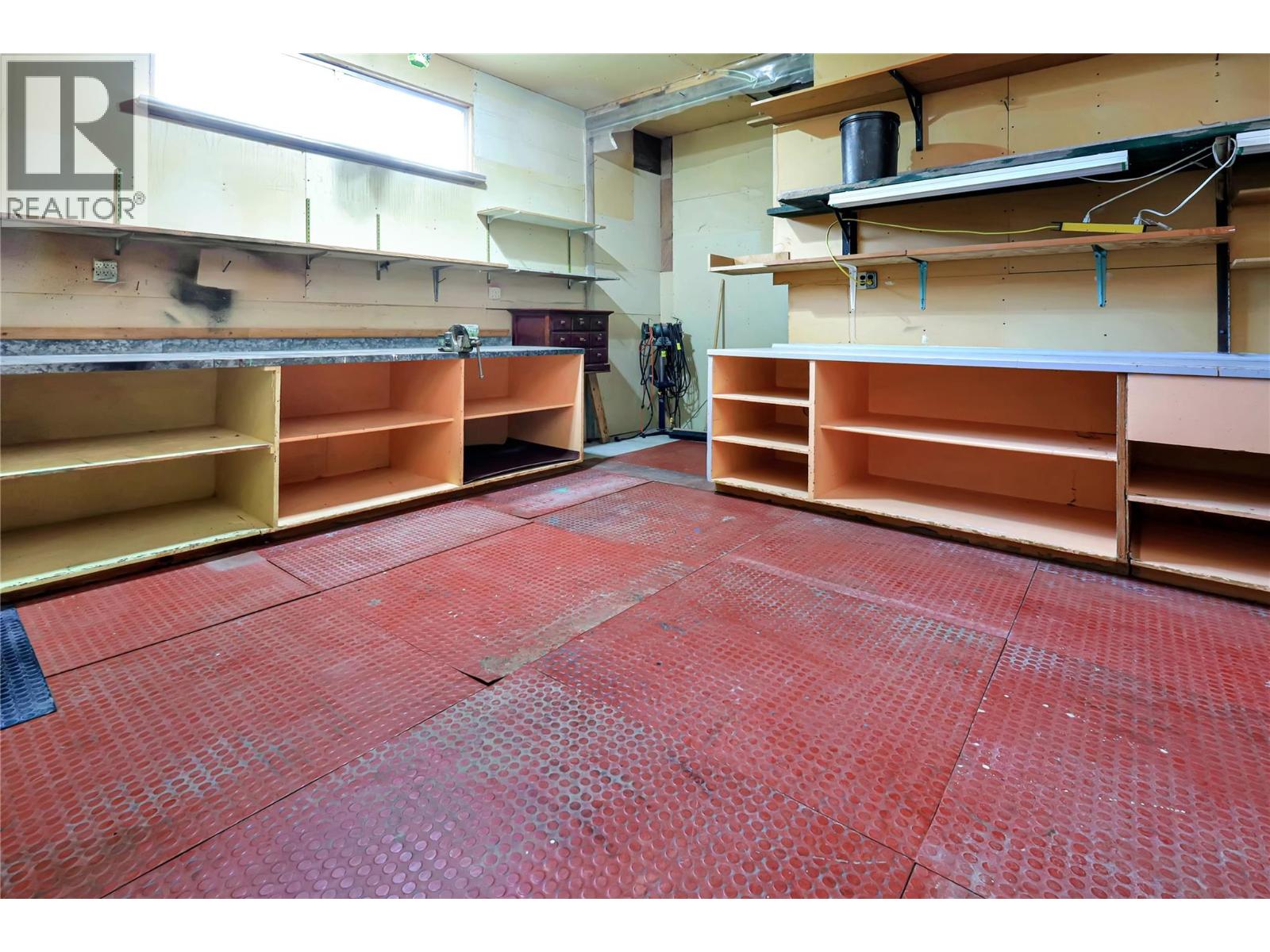 3526 Island Pond Road - 48