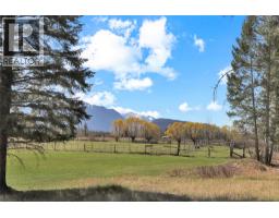 3526 Island Pond Road, Skookumchuck, BC V0B2E0 Photo 67