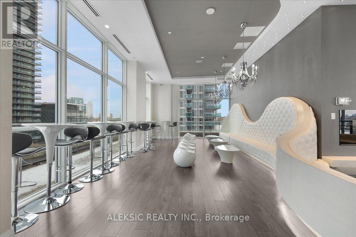 #235 80 MARINE PARADE DRIVE - 36