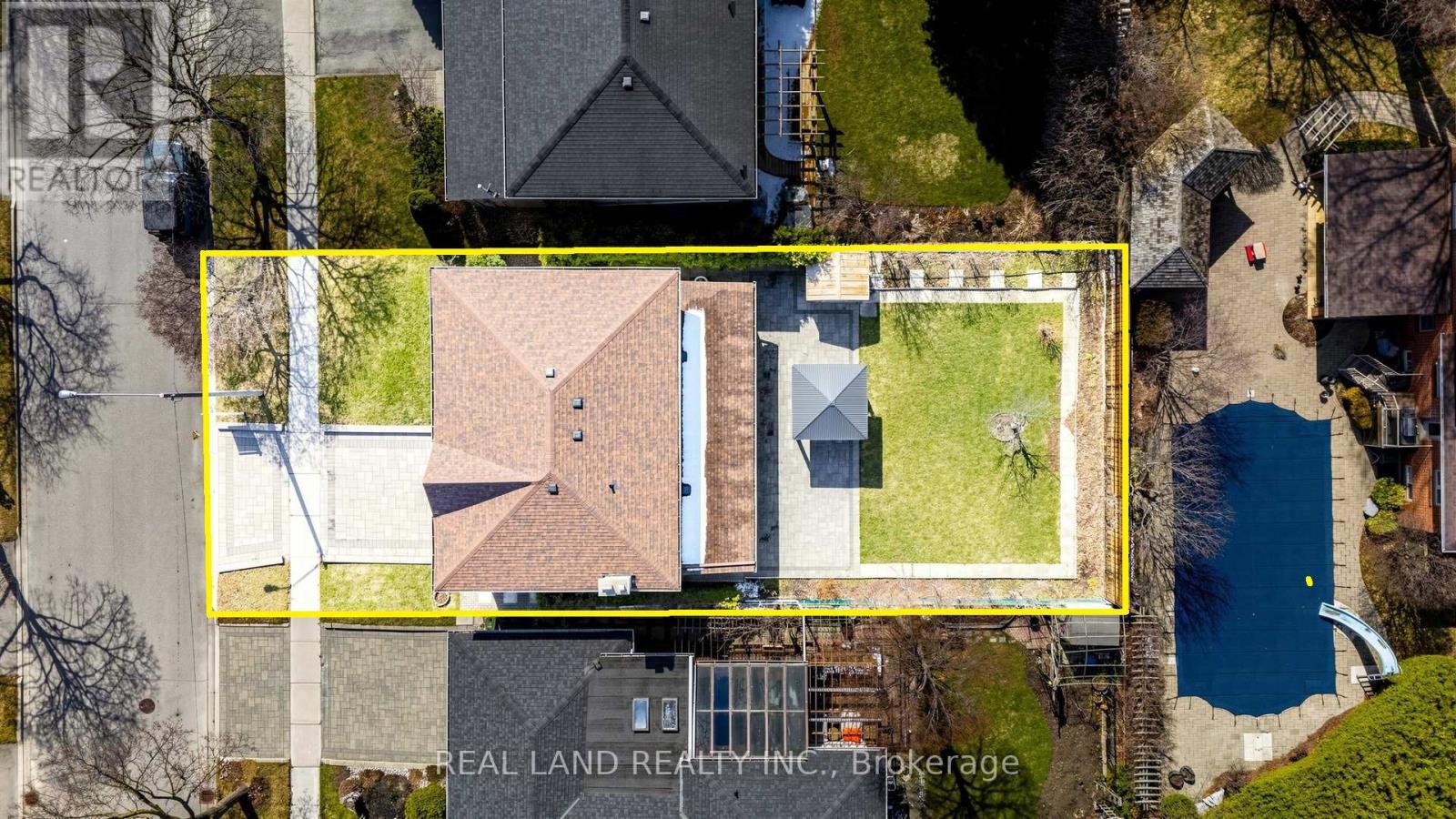 54 MARBLEMOUNT CRESCENT - 45