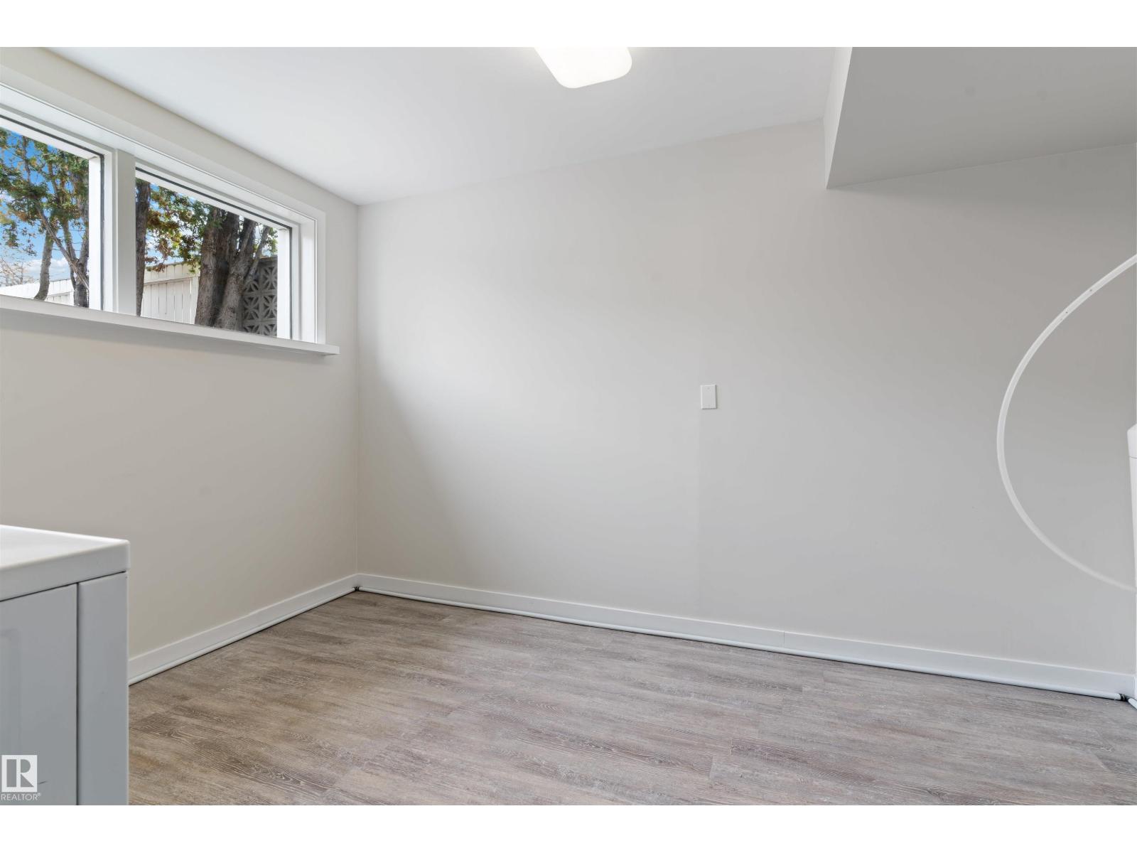 12411 90 ST NW, Edmonton