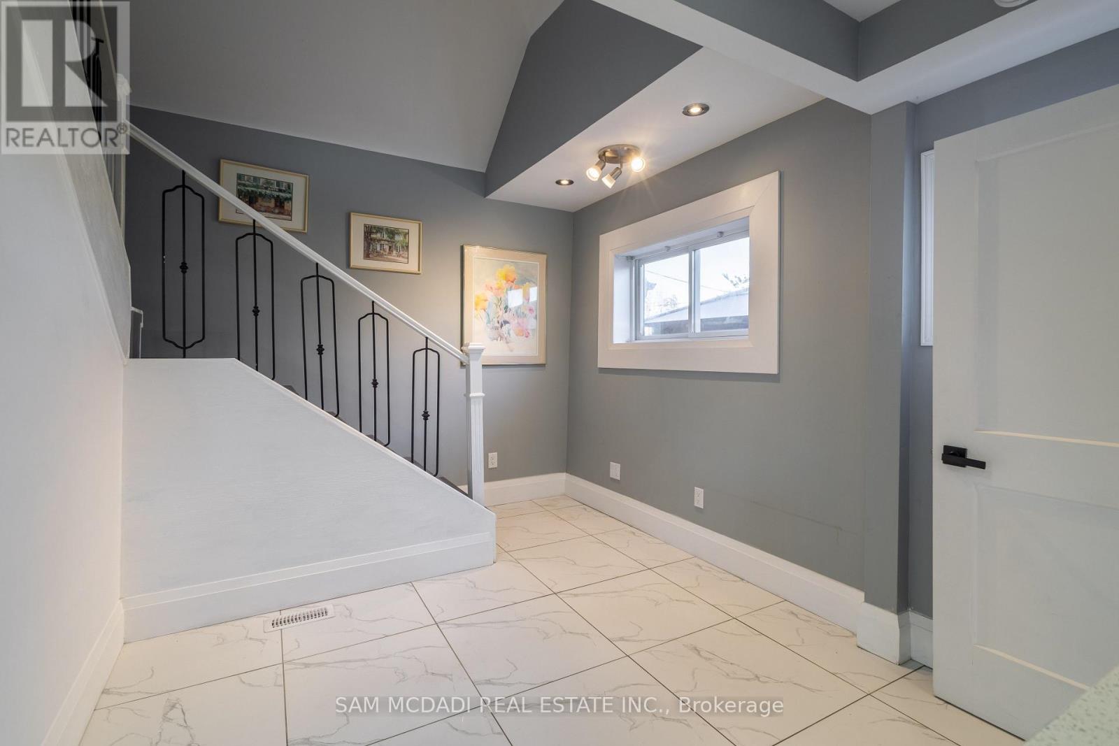 55 ALLAN AVENUE - 14