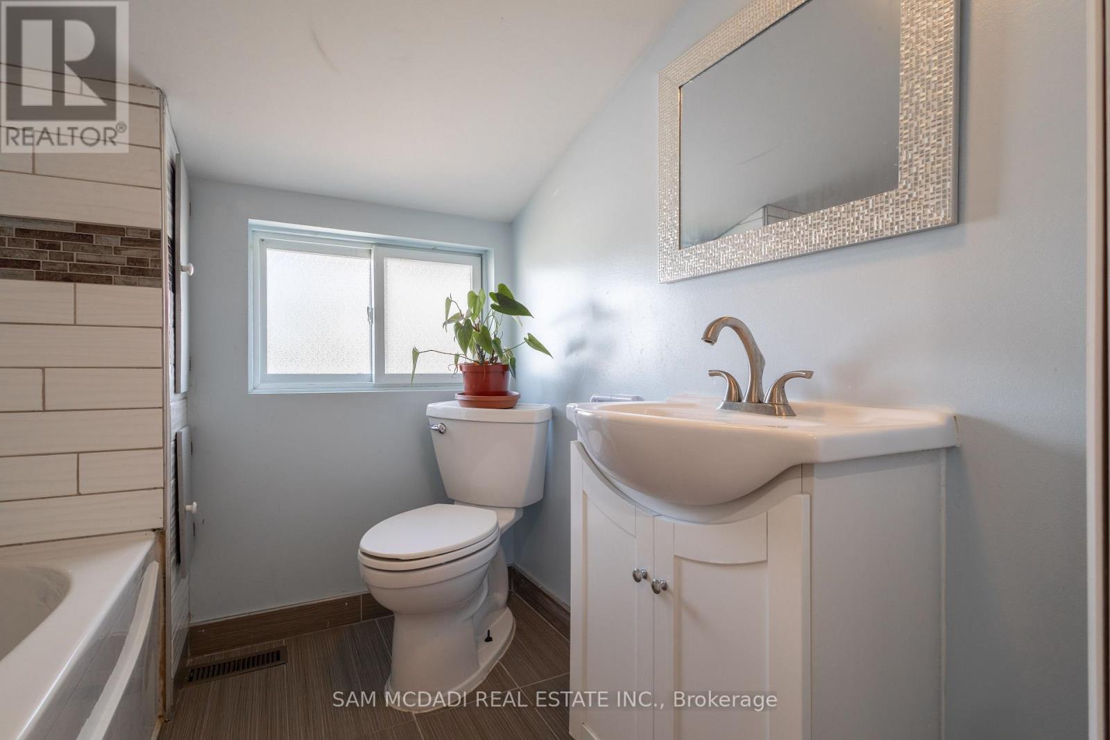 55 ALLAN AVENUE - 22