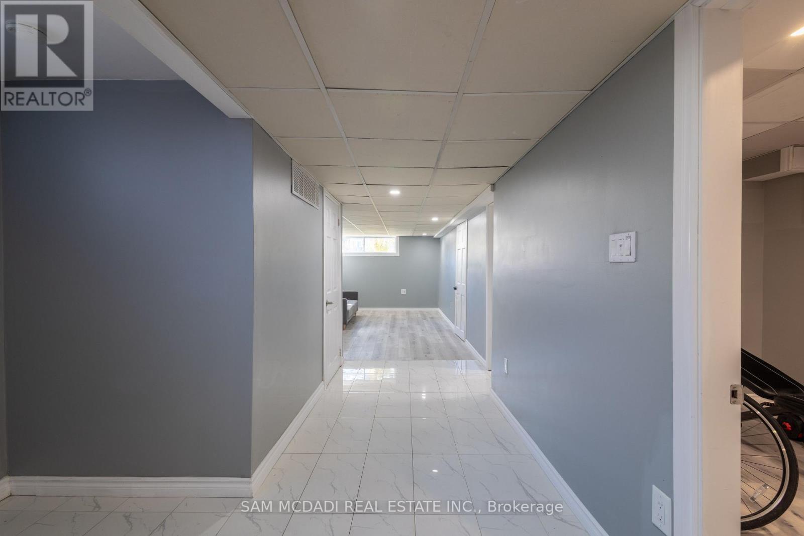 55 ALLAN AVENUE - 25