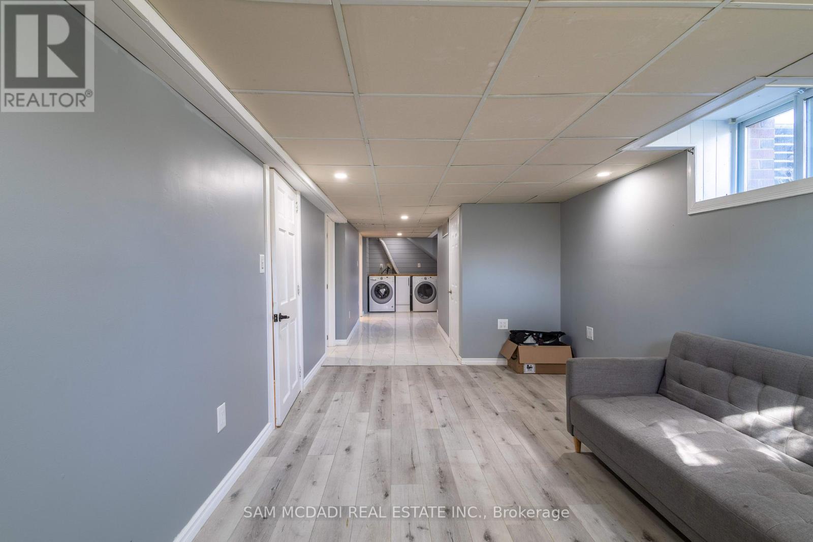 55 ALLAN AVENUE - 30
