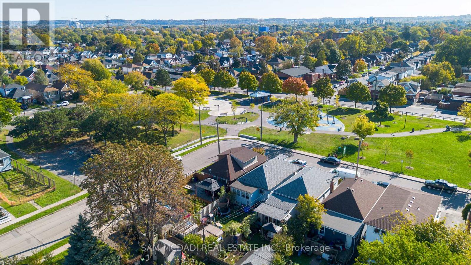 55 ALLAN AVENUE - 36