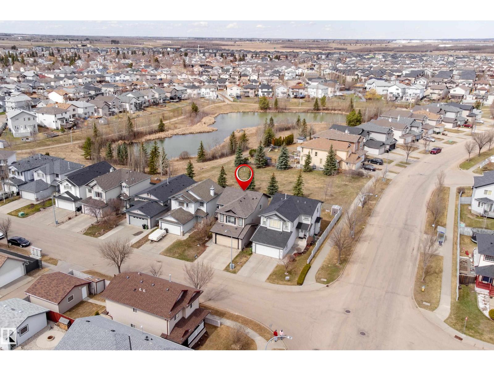 8706 175 AV NW, Edmonton