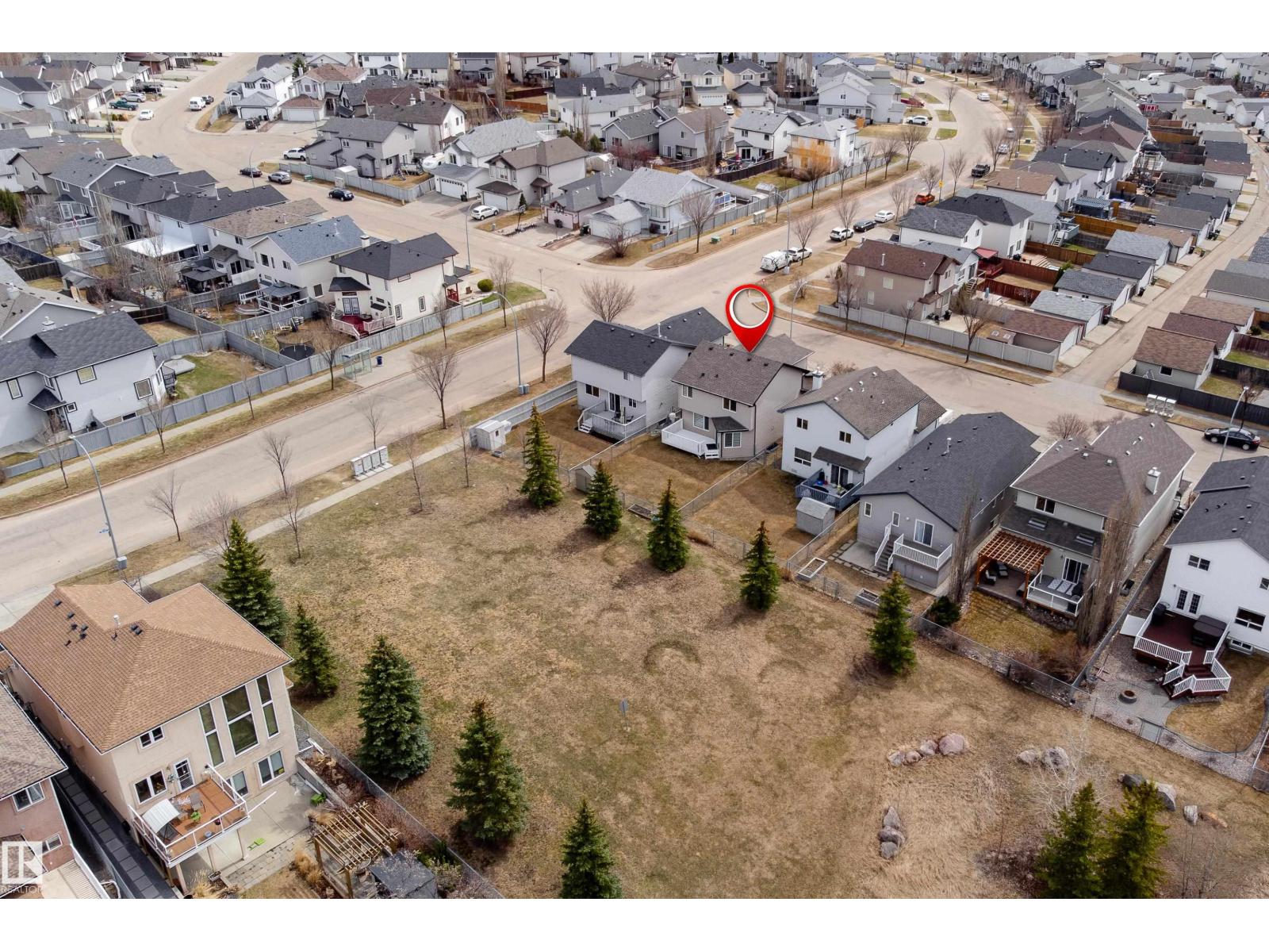 8706 175 AV NW, Edmonton