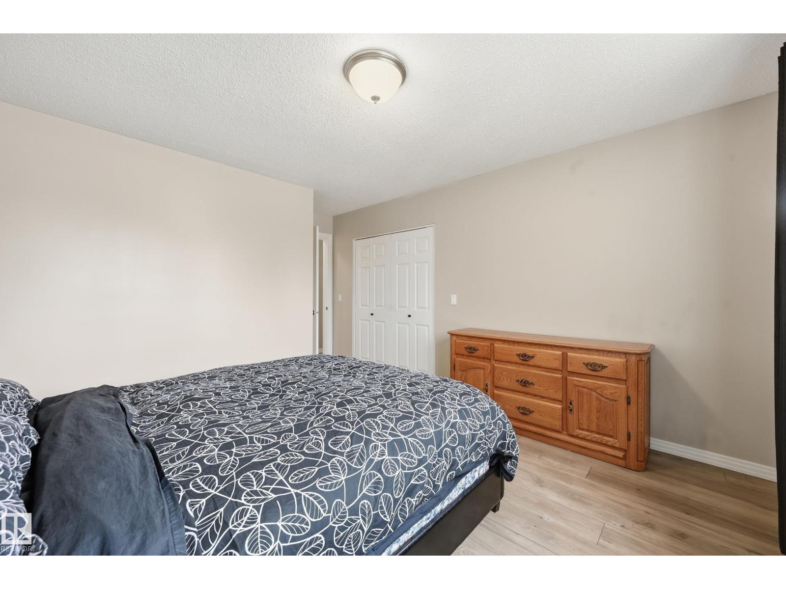 1729 65 ST NW, Edmonton