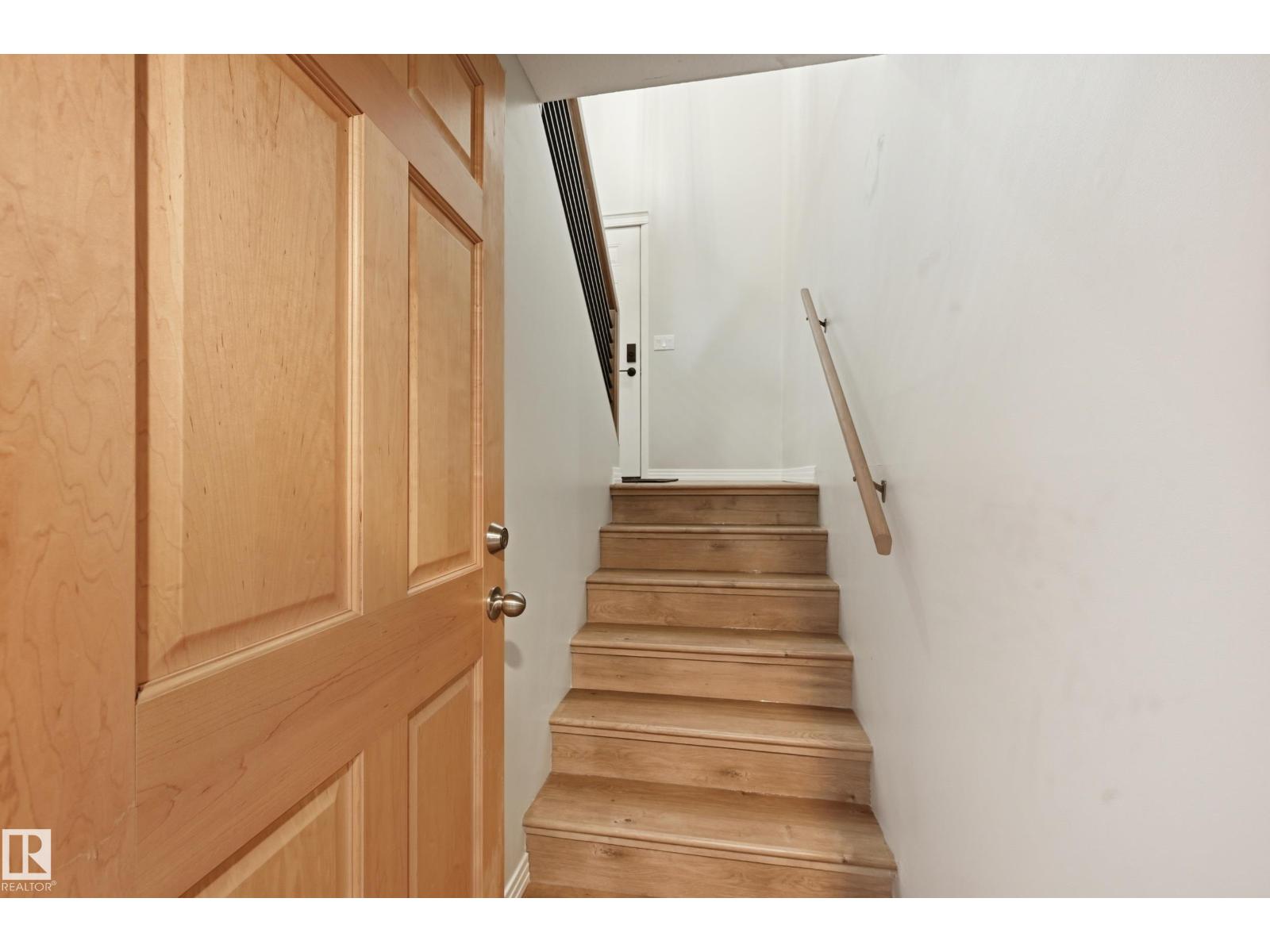 1729 65 ST NW, Edmonton