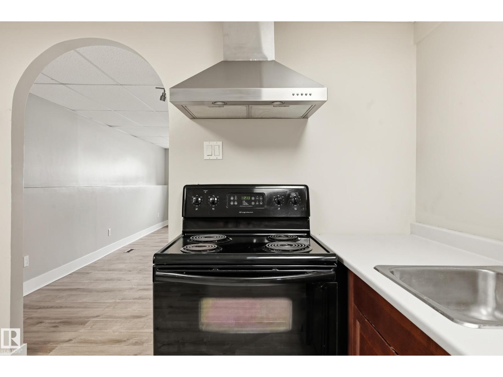 1729 65 ST NW, Edmonton