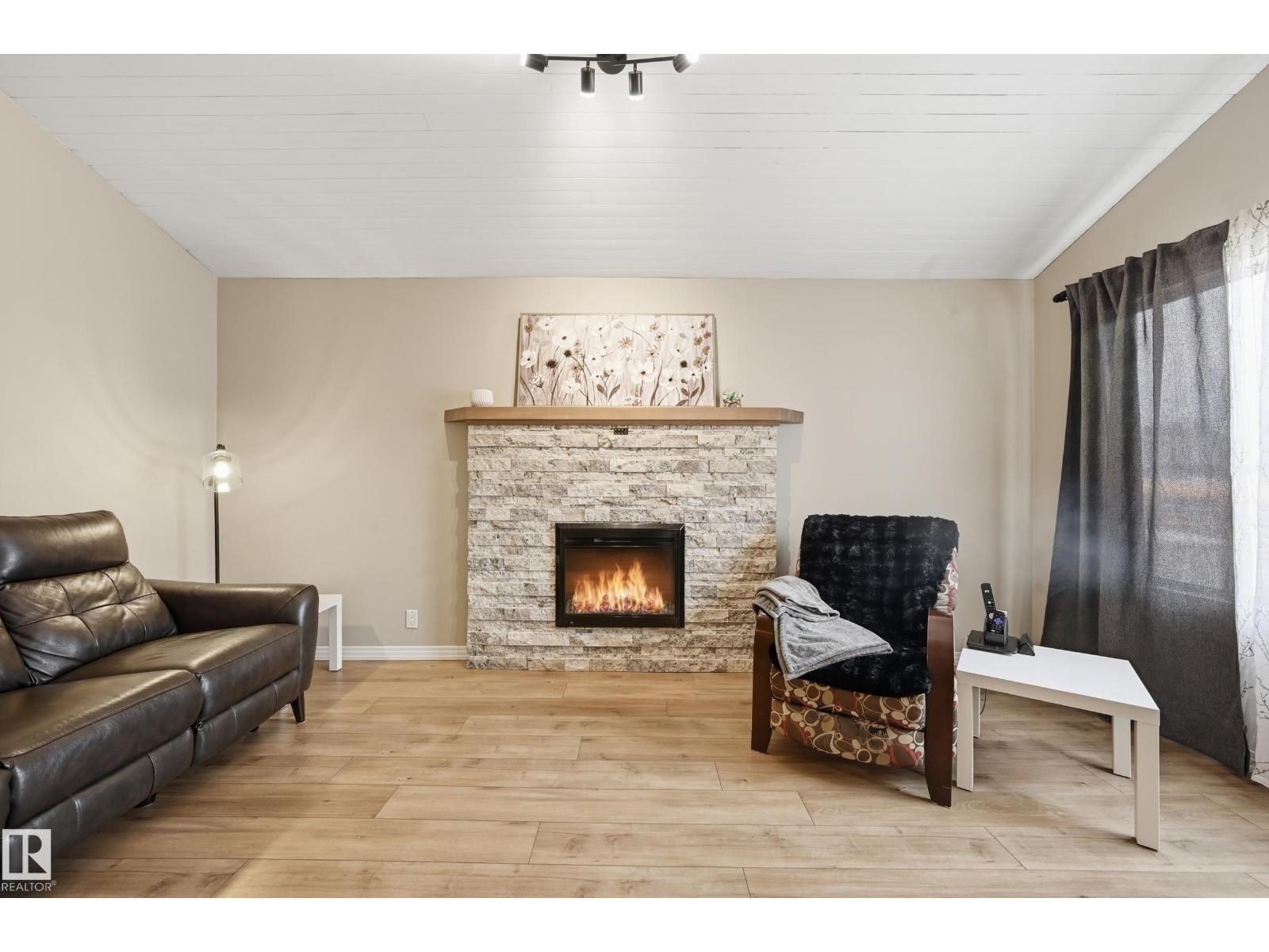 1729 65 ST NW, Edmonton