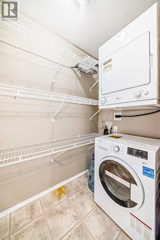 505 Railway Street West, Cochrane