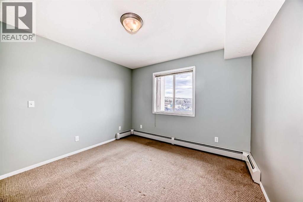 505 Railway Street West, Cochrane