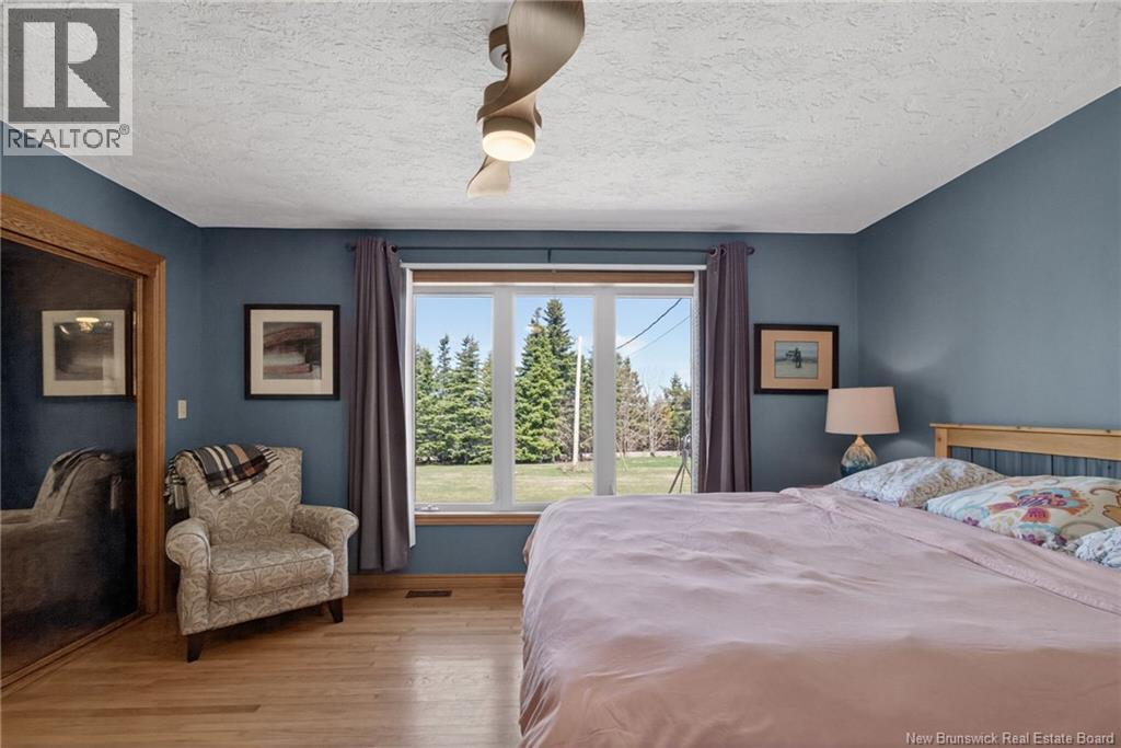 915 Dawson - 16