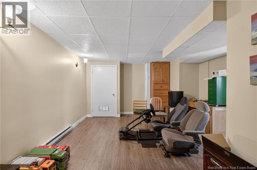 915 Dawson - 42