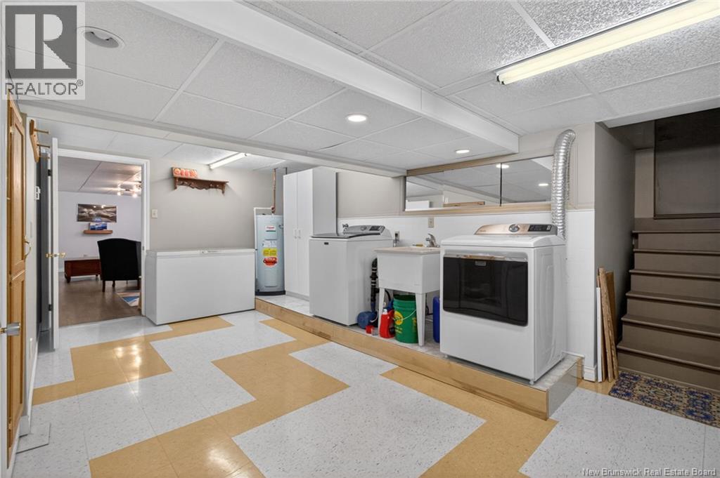 915 Dawson - 44