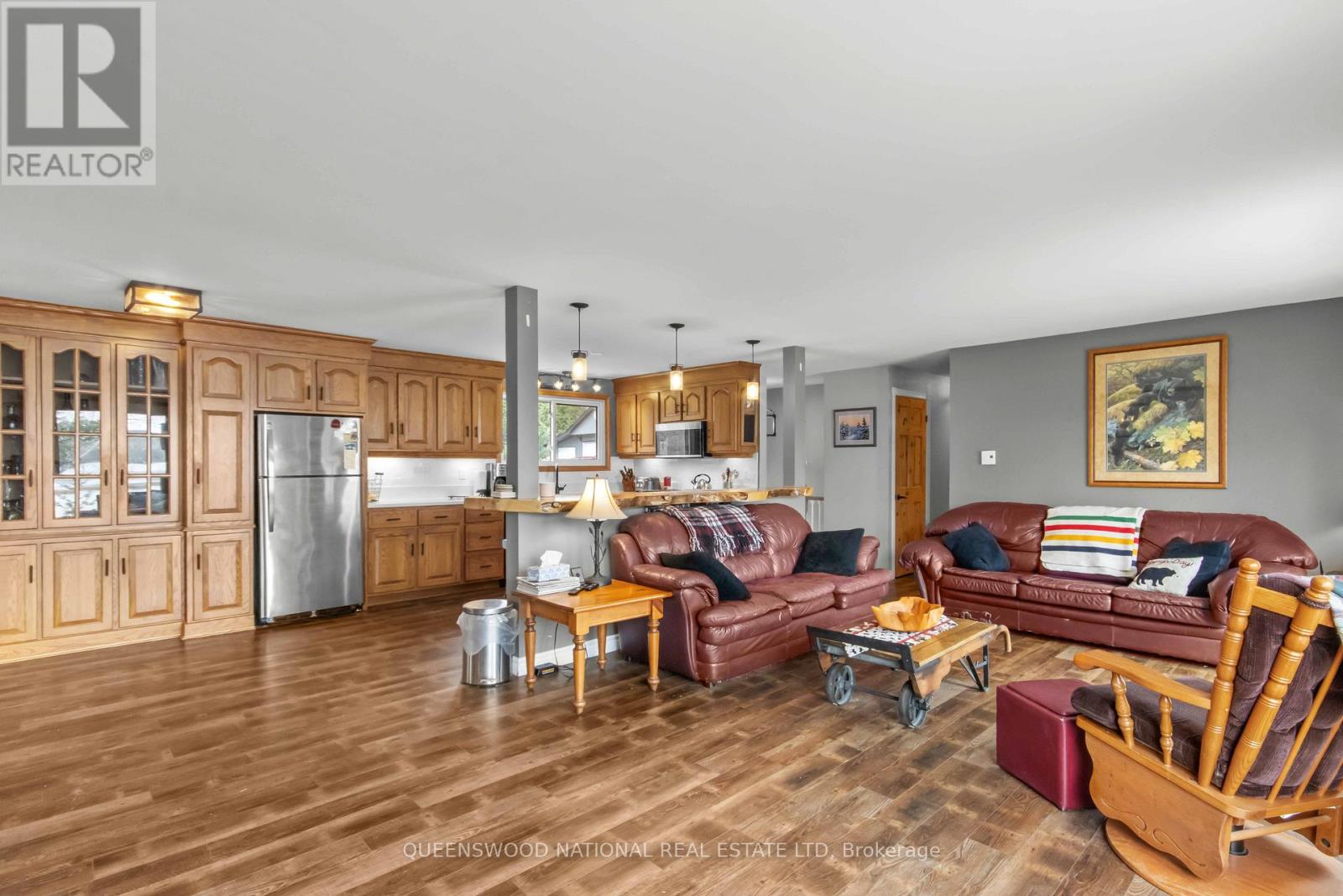 272 WILTOM DRIVE - 14
