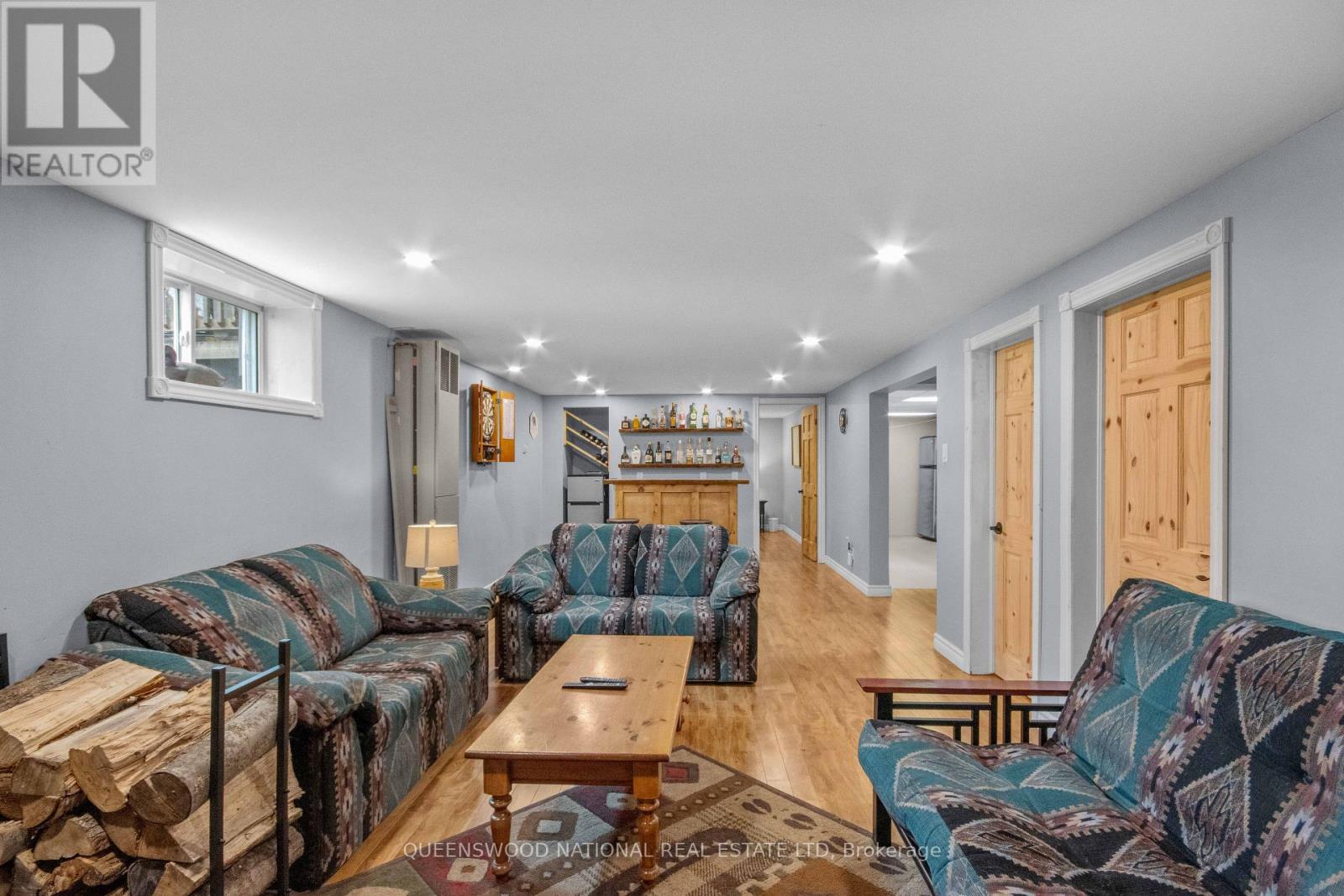 272 WILTOM DRIVE - 26