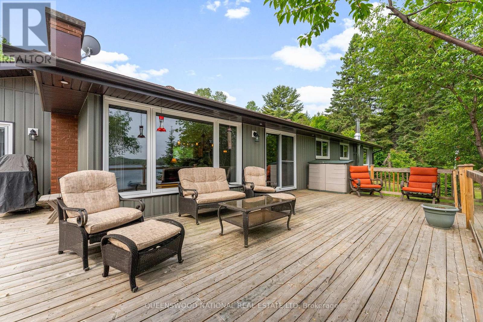 272 WILTOM DRIVE - 34