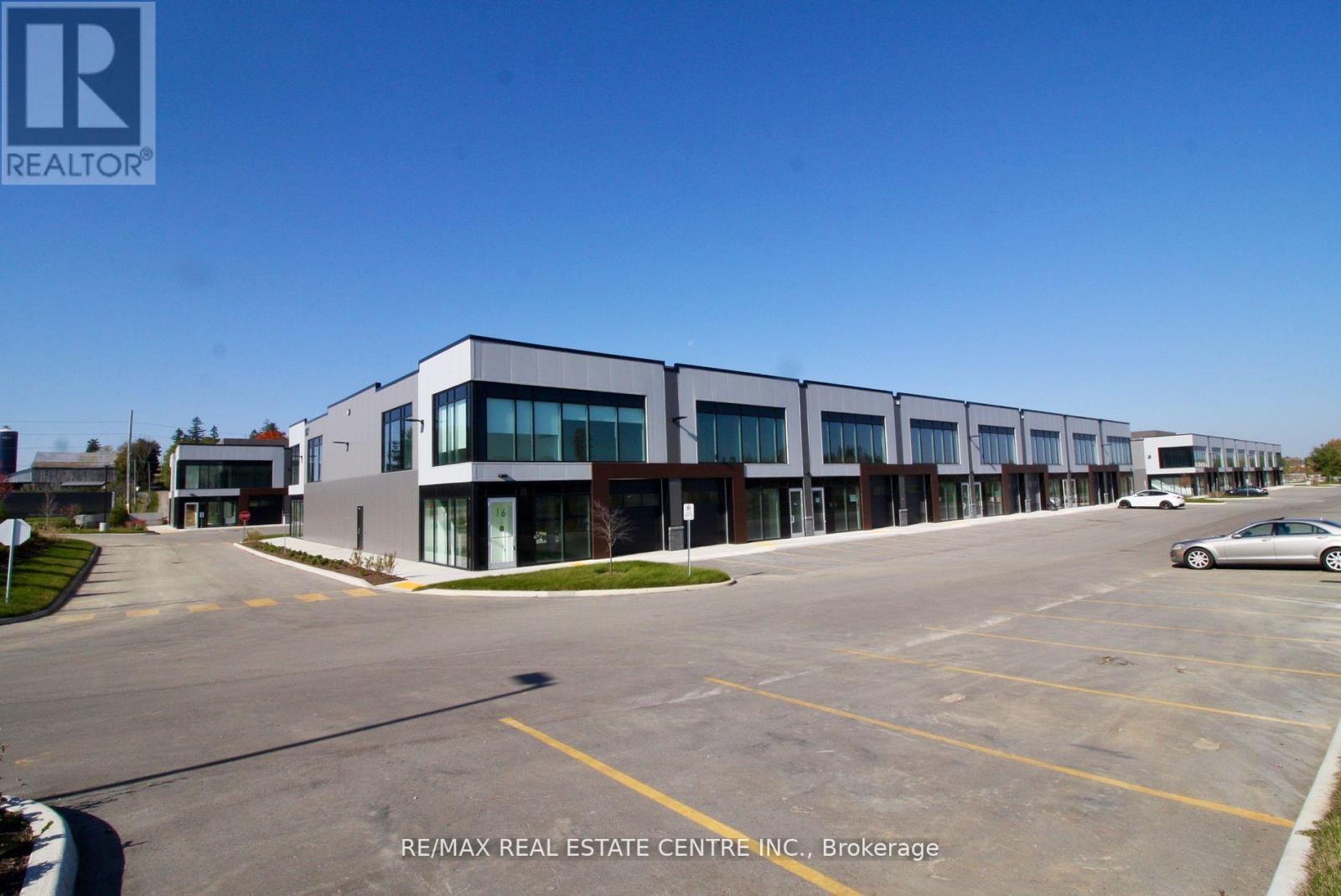 16 – 587 HANLON CREEK BOULEVARD
