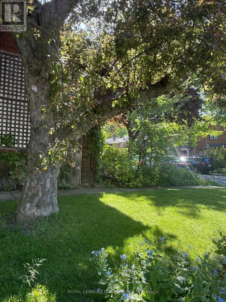 112 ROSE PARK DRIVE - 2