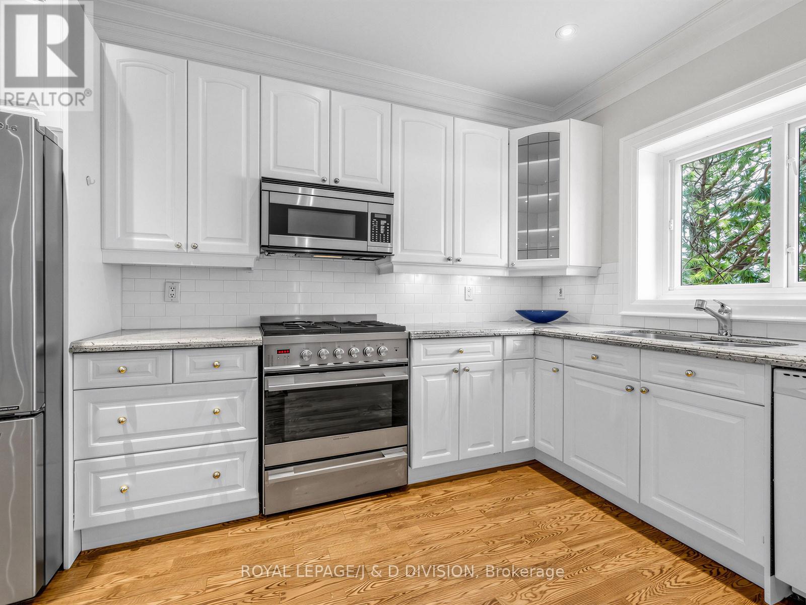 112 ROSE PARK DRIVE - 16