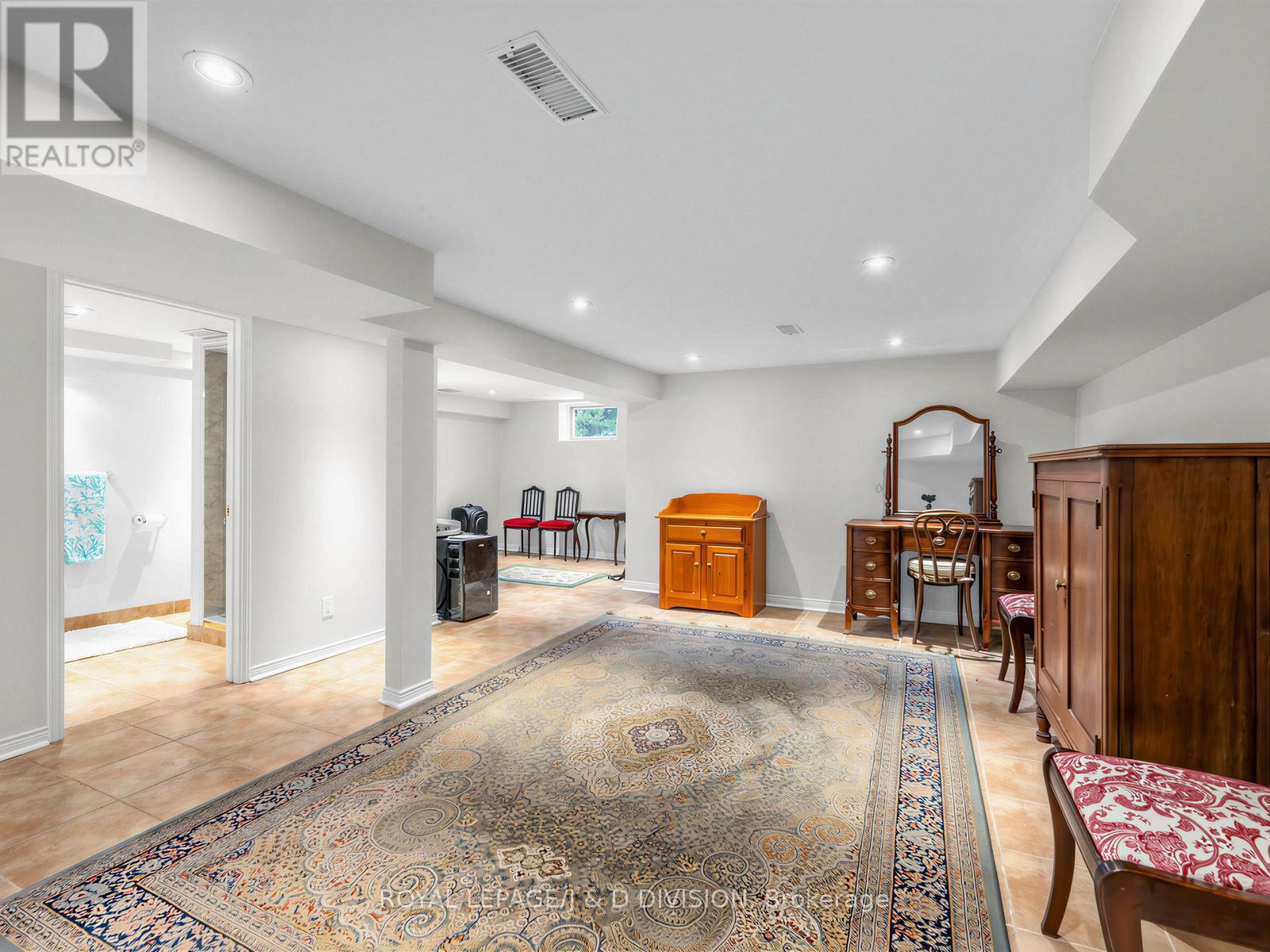 112 ROSE PARK DRIVE - 29