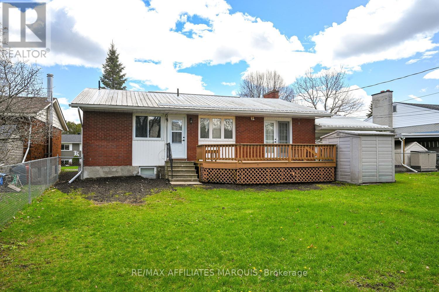 56 MARSHA DRIVE - 44