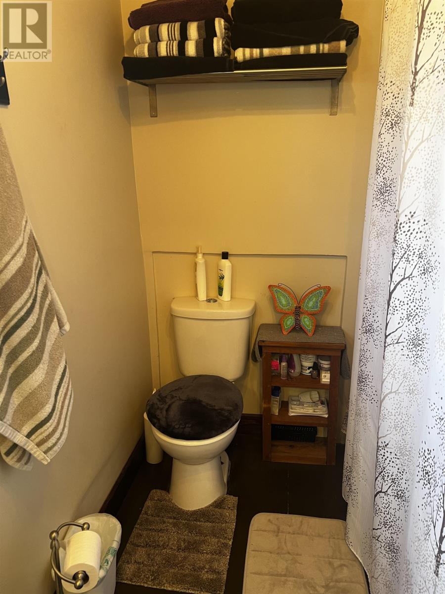 87 Pinette Road - 21