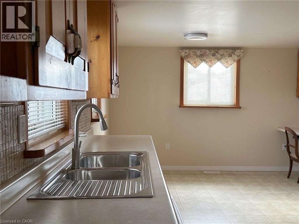 220 REGENT Avenue, Port Dover, Ontario, N0A1N0 — Photo 8